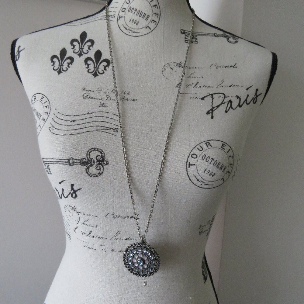 Silver/Pewter Pendant With Lilac & Blue Stones